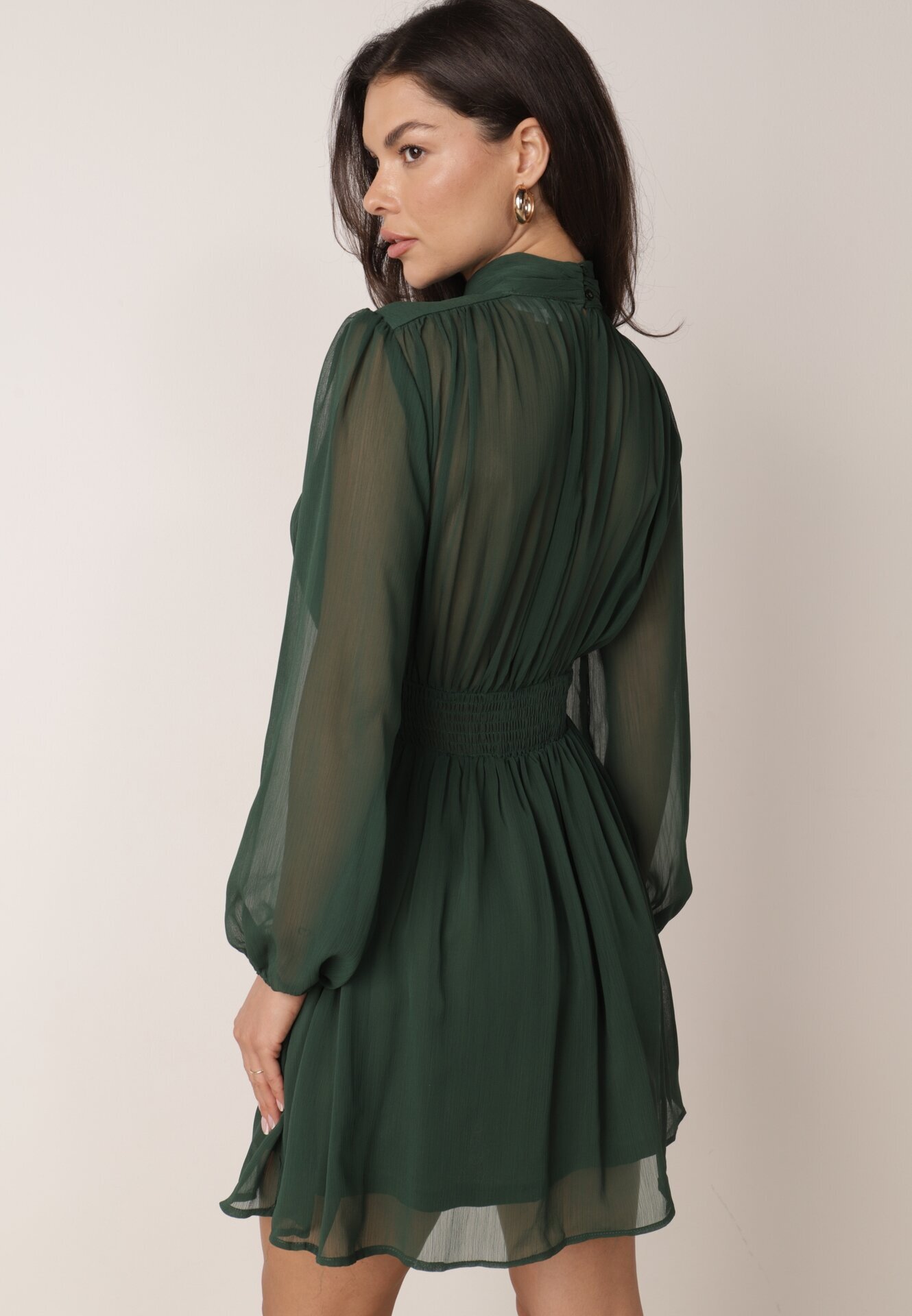retro & icone Rochie Verde Cloș cu guler înalt cu încrețituri și cu umeri transparenți Belabria