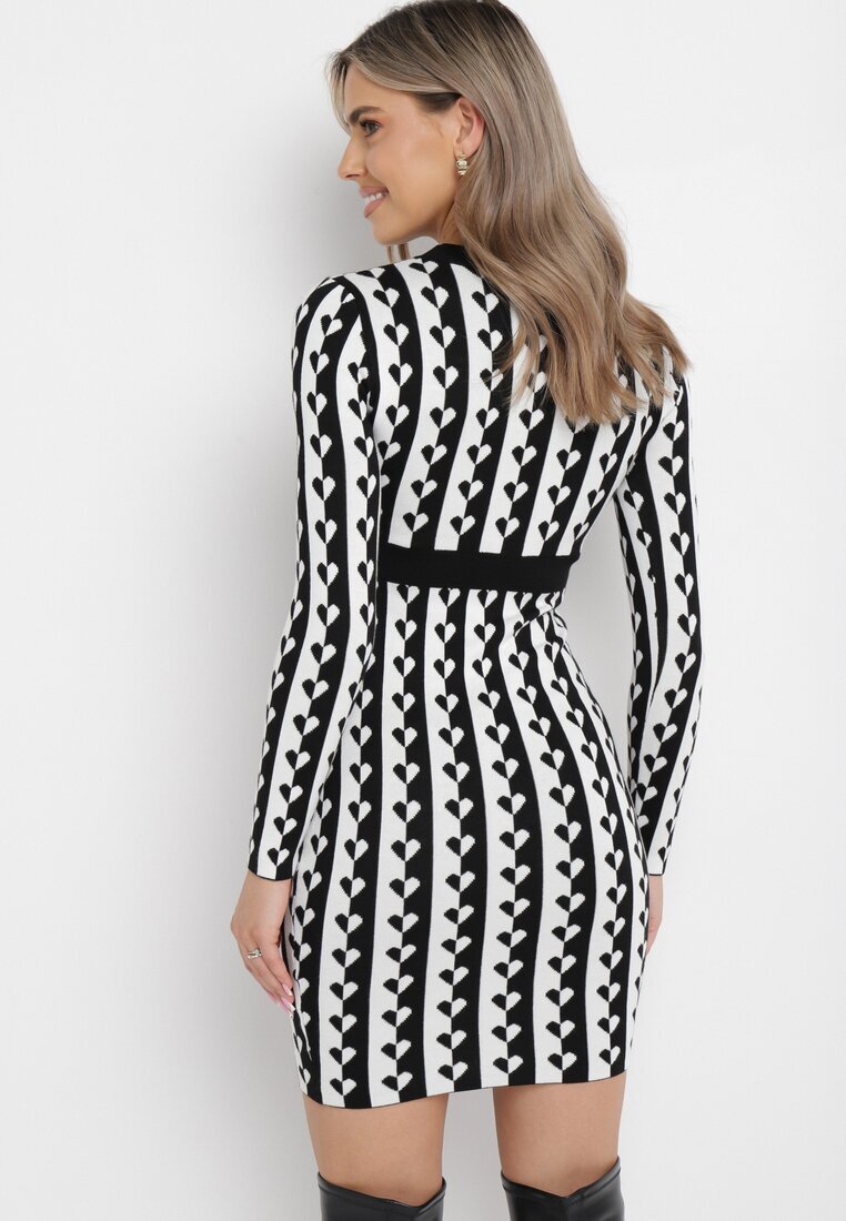  Rochie Albă Tricotată Mini cu Imprimeu Geometric Carlas