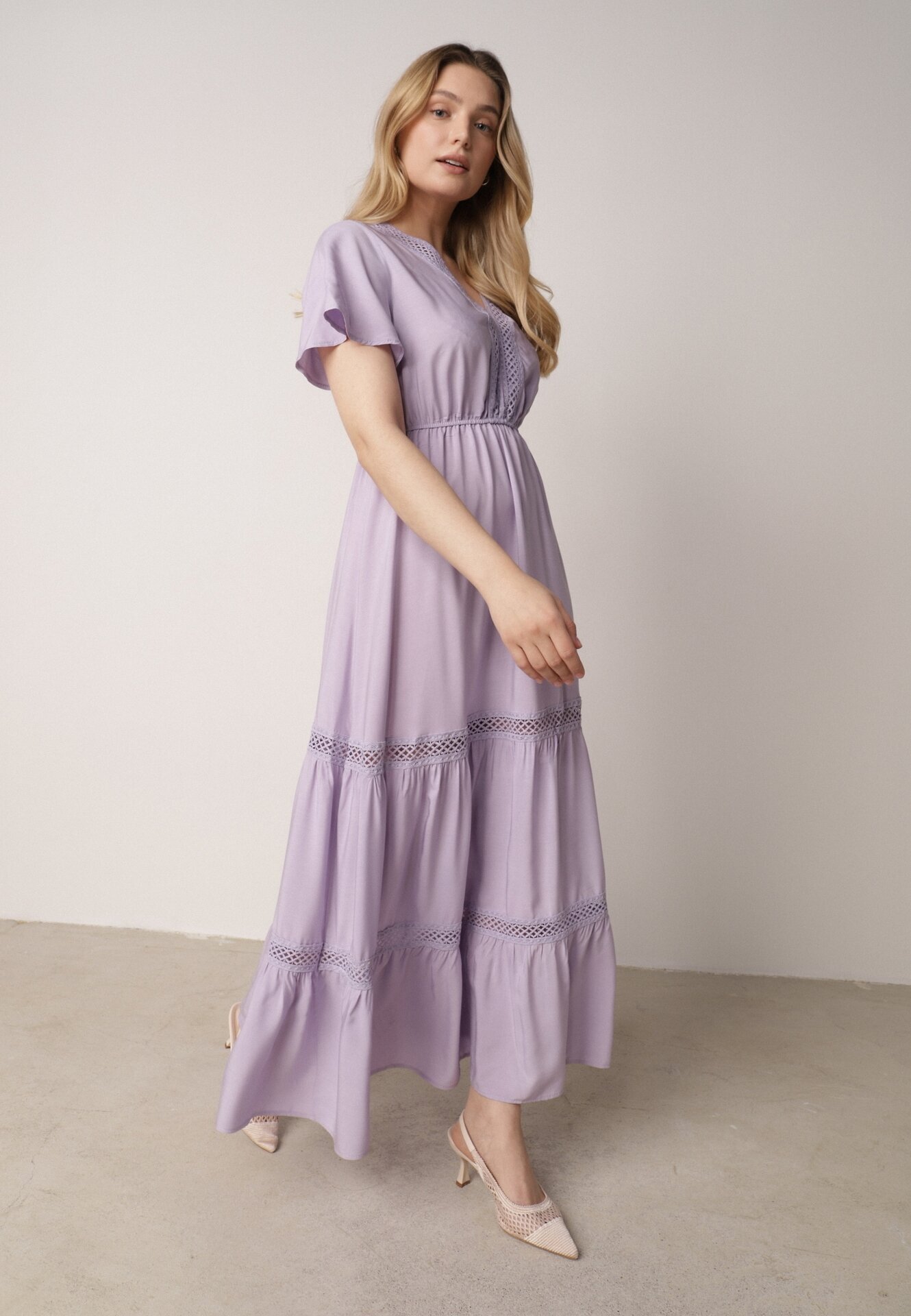  Rochie Fioletowa Maxi cu elastic în talie și inserții din dantelă Anandia