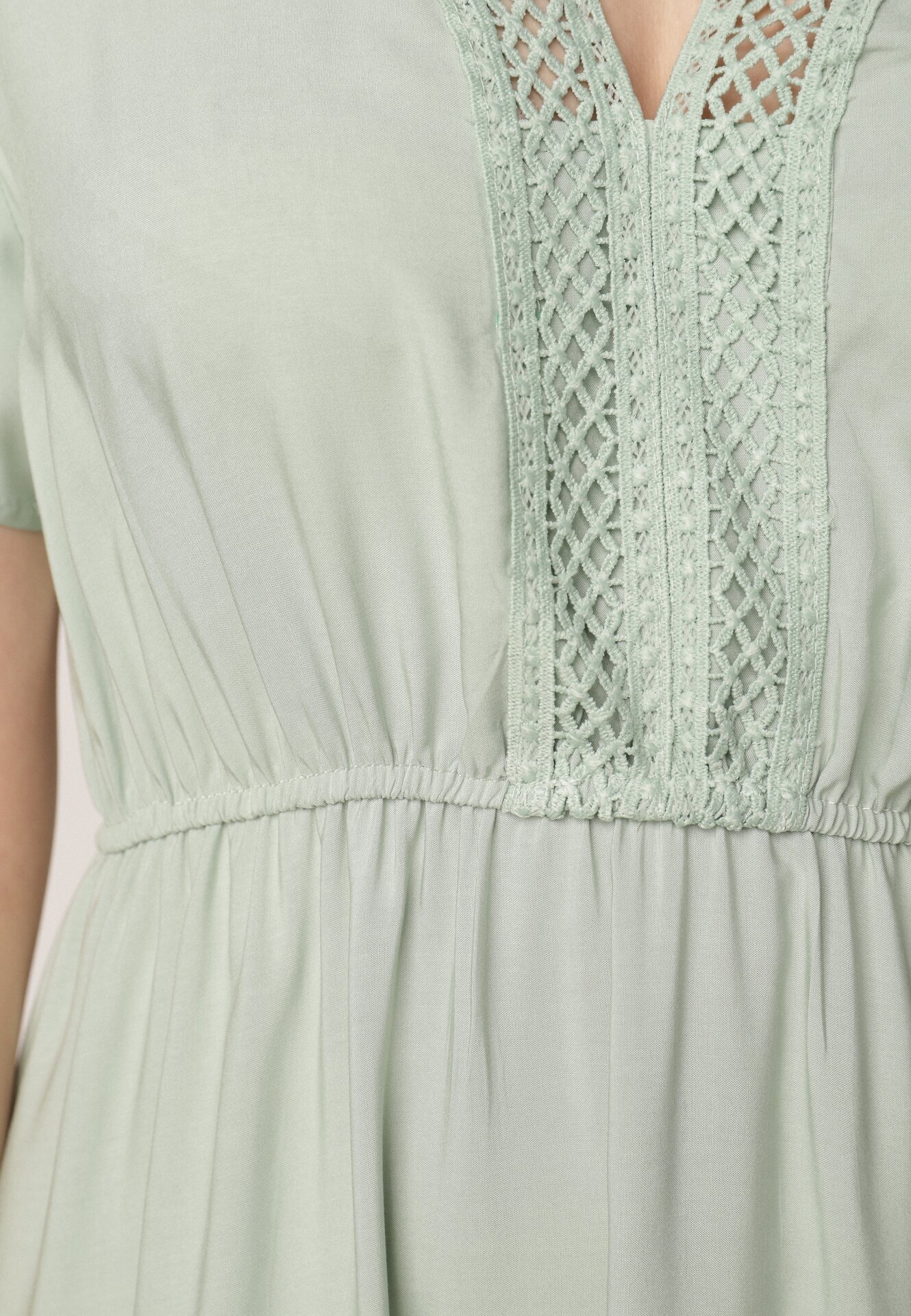  Rochie Maxi Mentă cu elastic în talie și inserții de dantelă Anandia