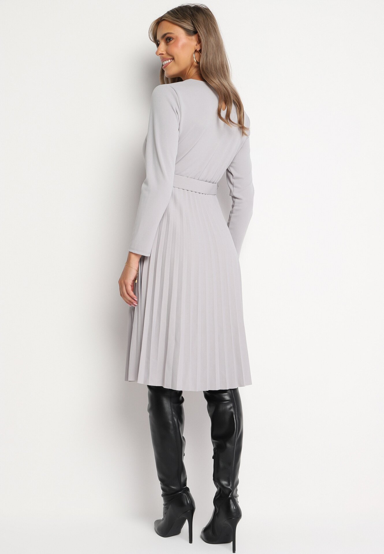  Rochie Midi Gri deschis cu Fustă Plisată și Curea Ondinetta