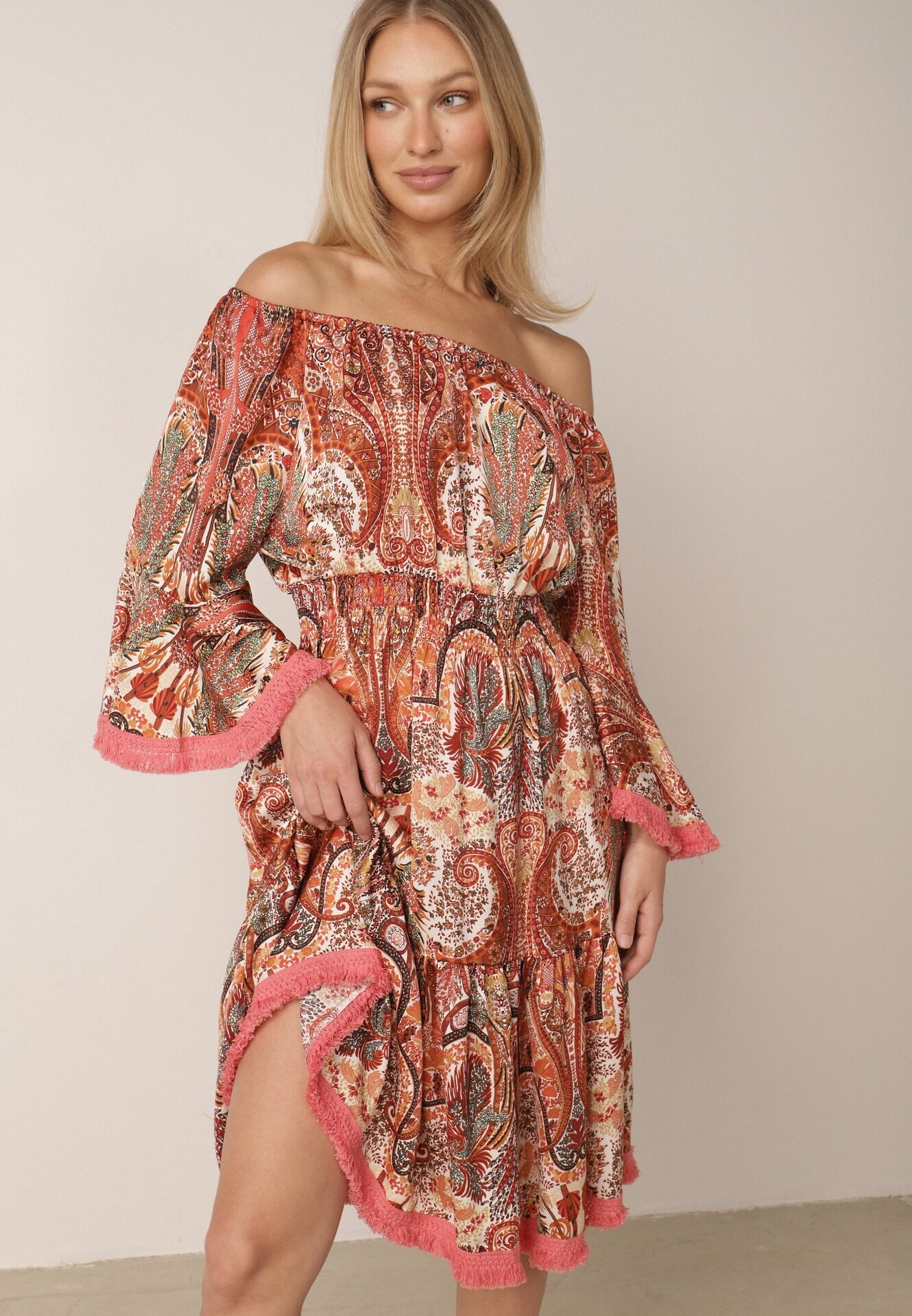  Rochie Roșie Spaniolă Decorată cu Franjuri cu Croială Cloș cu Imprimeu Paisley Allnight