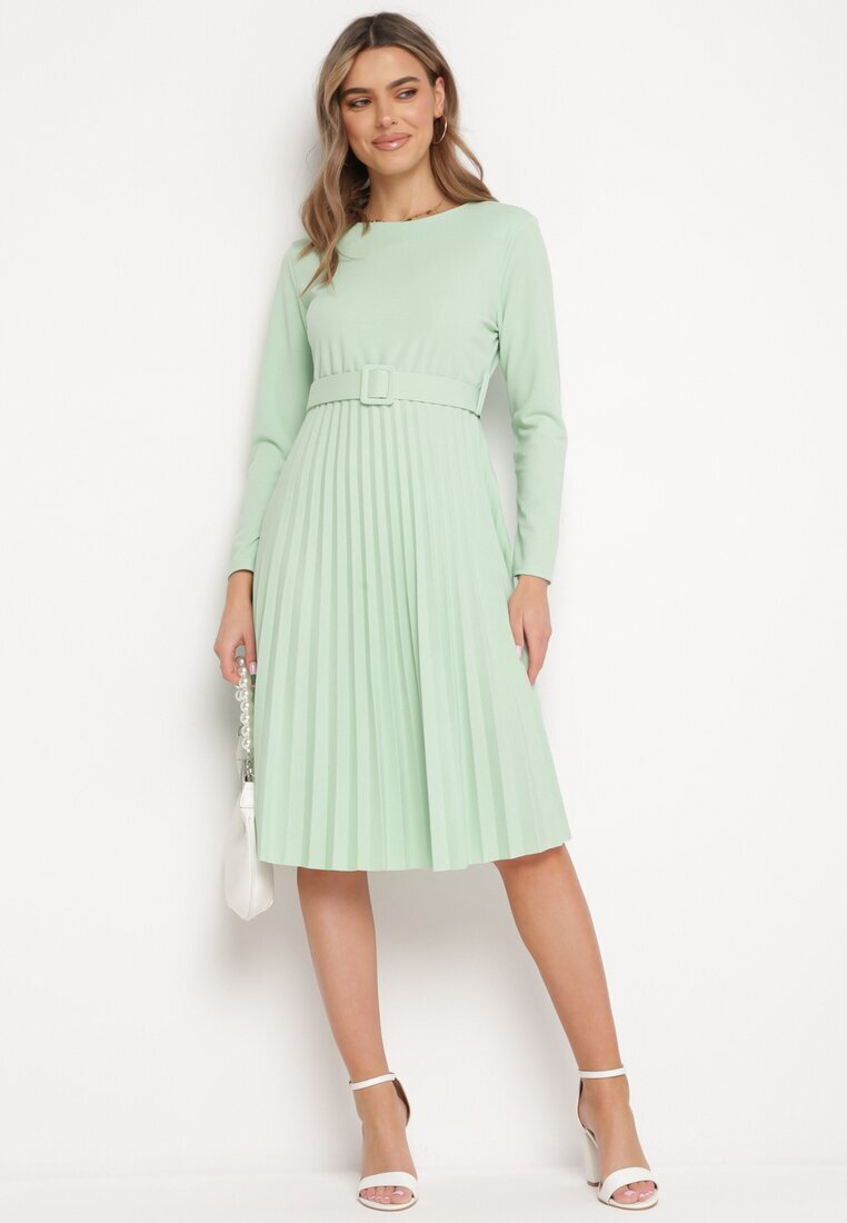  Rochie Verde Midi cu Fustă Plisată și Curea Ondinetta
