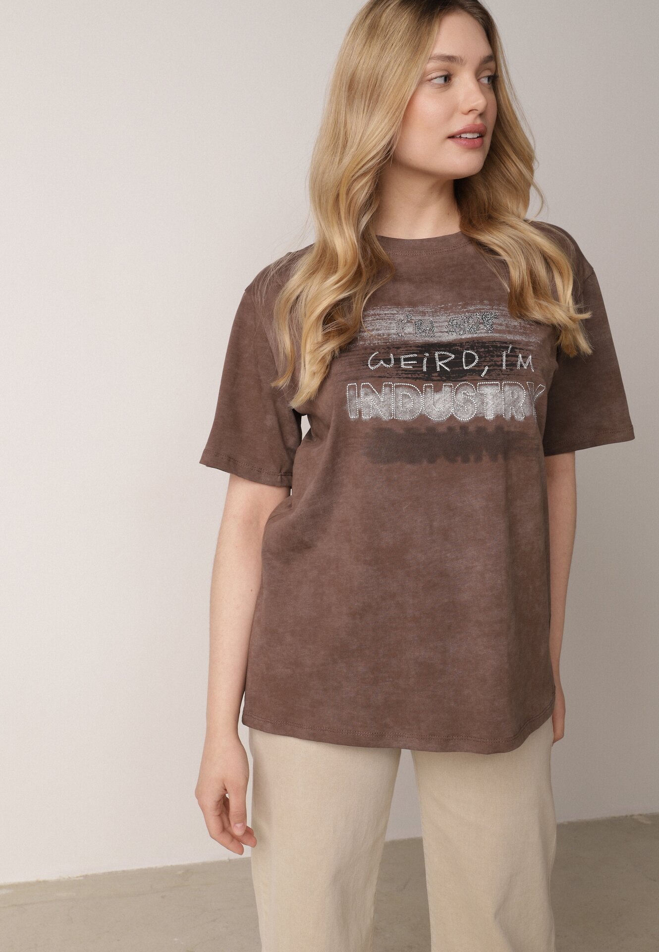 romee's T-shirt Maro din Bumbac cu Croială Oversize cu Imprimeu Orinvyra