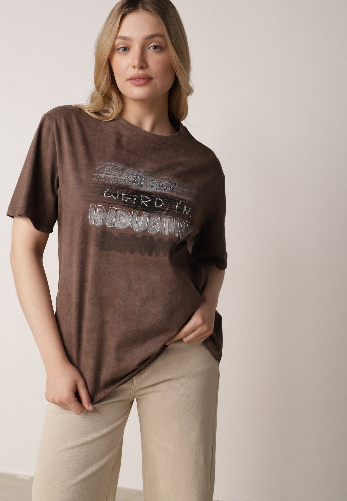 romee's T-shirt Maro din Bumbac cu Croială Oversize cu Imprimeu Orinvyra
