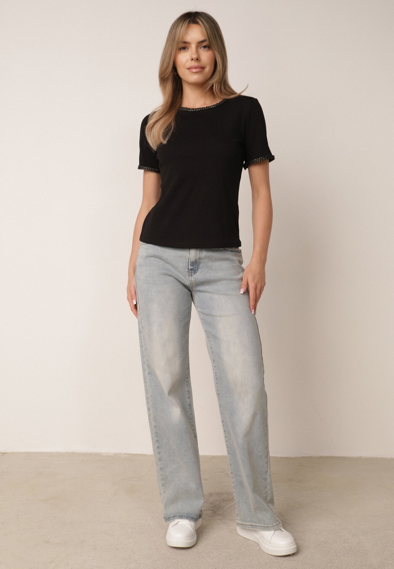 romee's T-shirt minimalist din bumbac decorat cu împletituri Thessele Negru