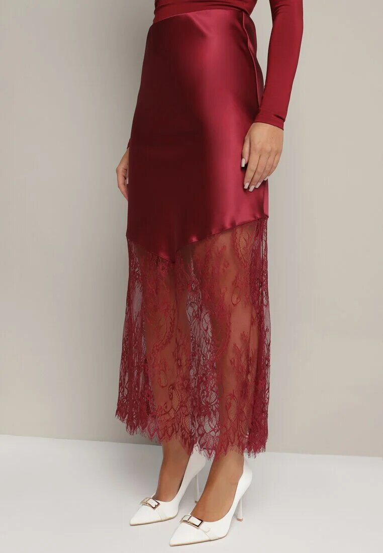 rosa Fustă de Satin Bordeaux Decorată cu Dantelă Milori