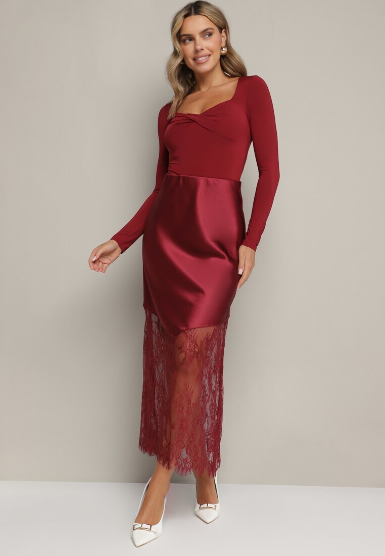 rosa Fustă de Satin Bordeaux Decorată cu Dantelă Milori