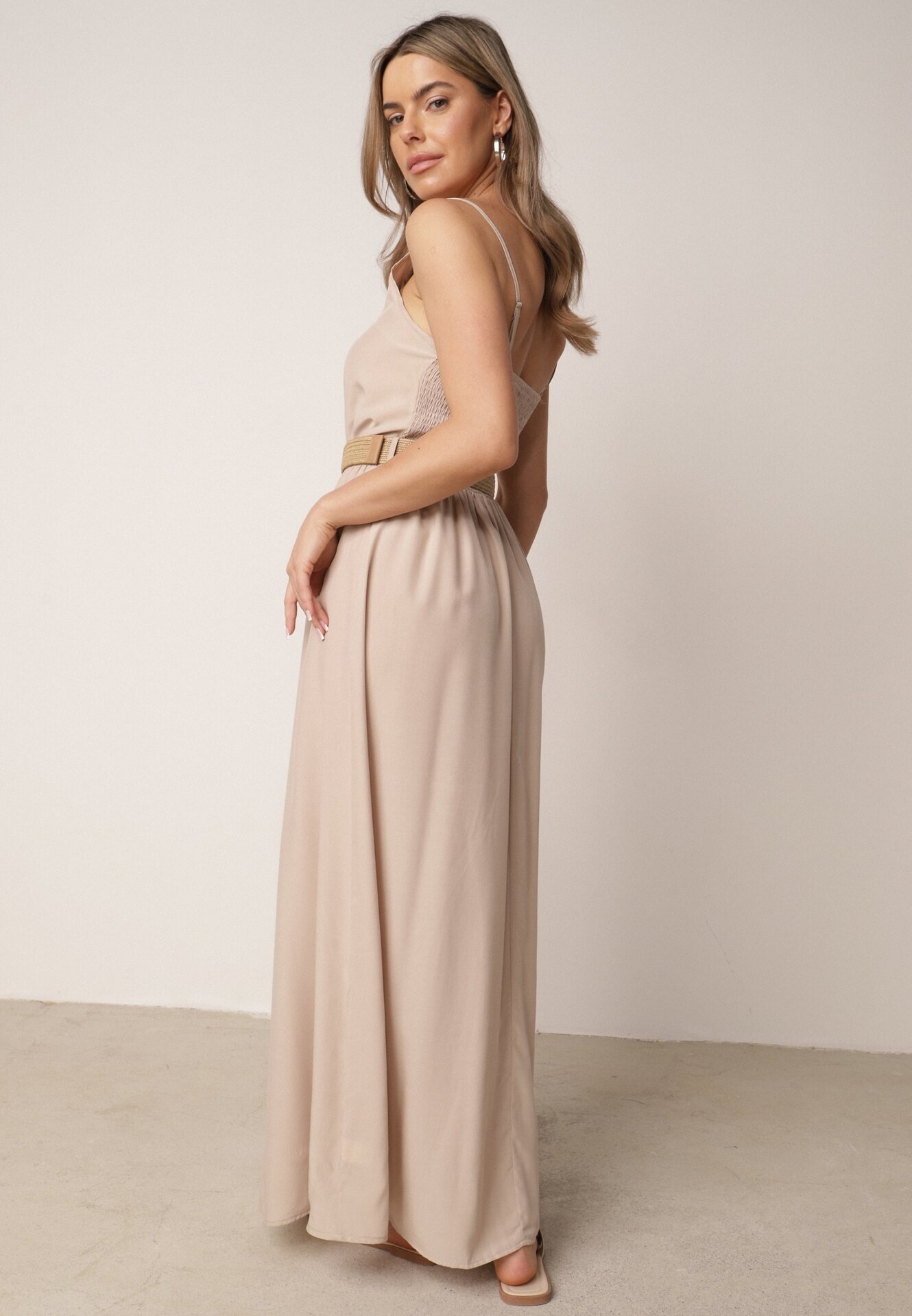 rosa Rochie Bej cu Curea Chrysaleia