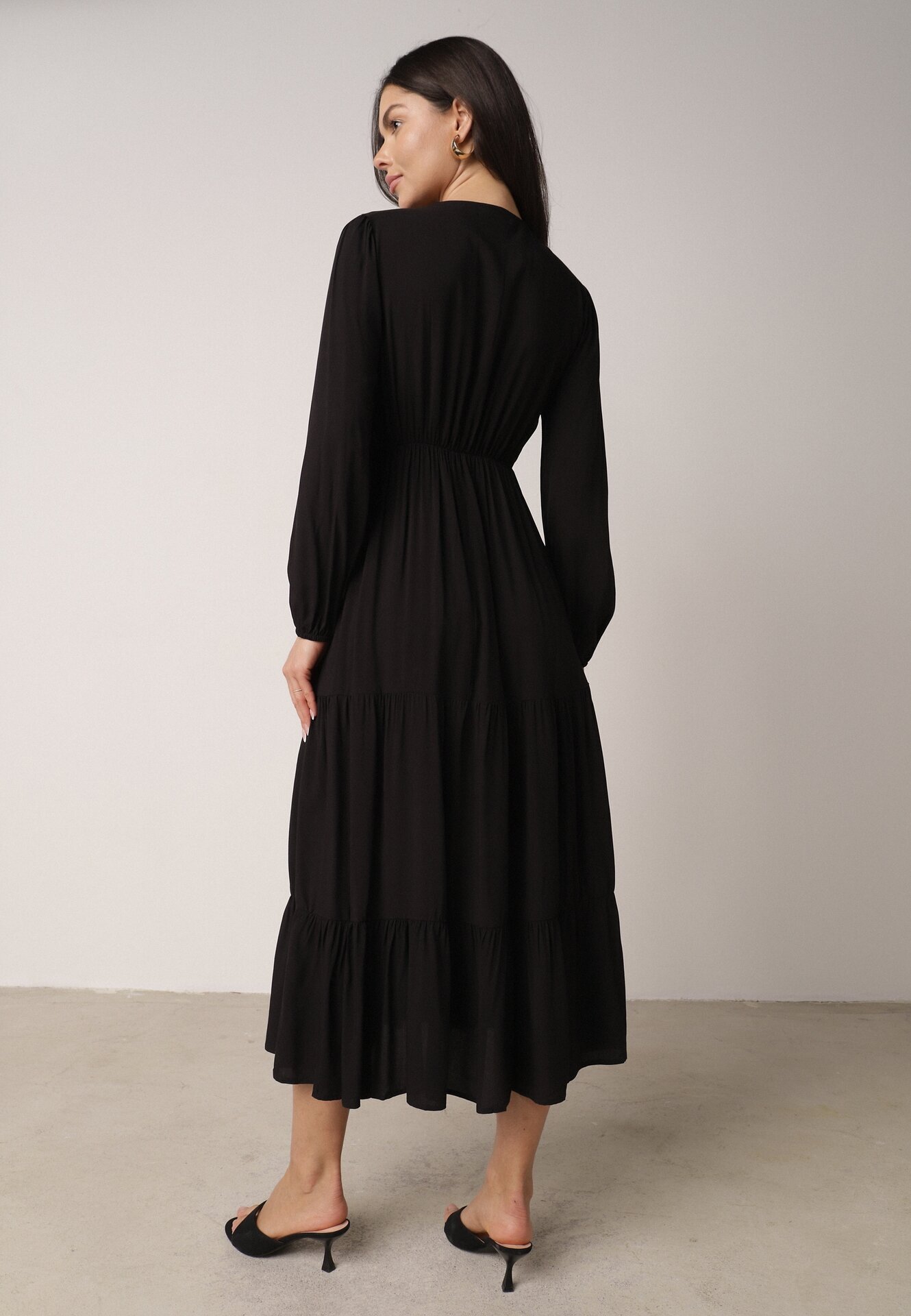 rosa Rochie Evazată Neagră cu Dantelă Brightyn
