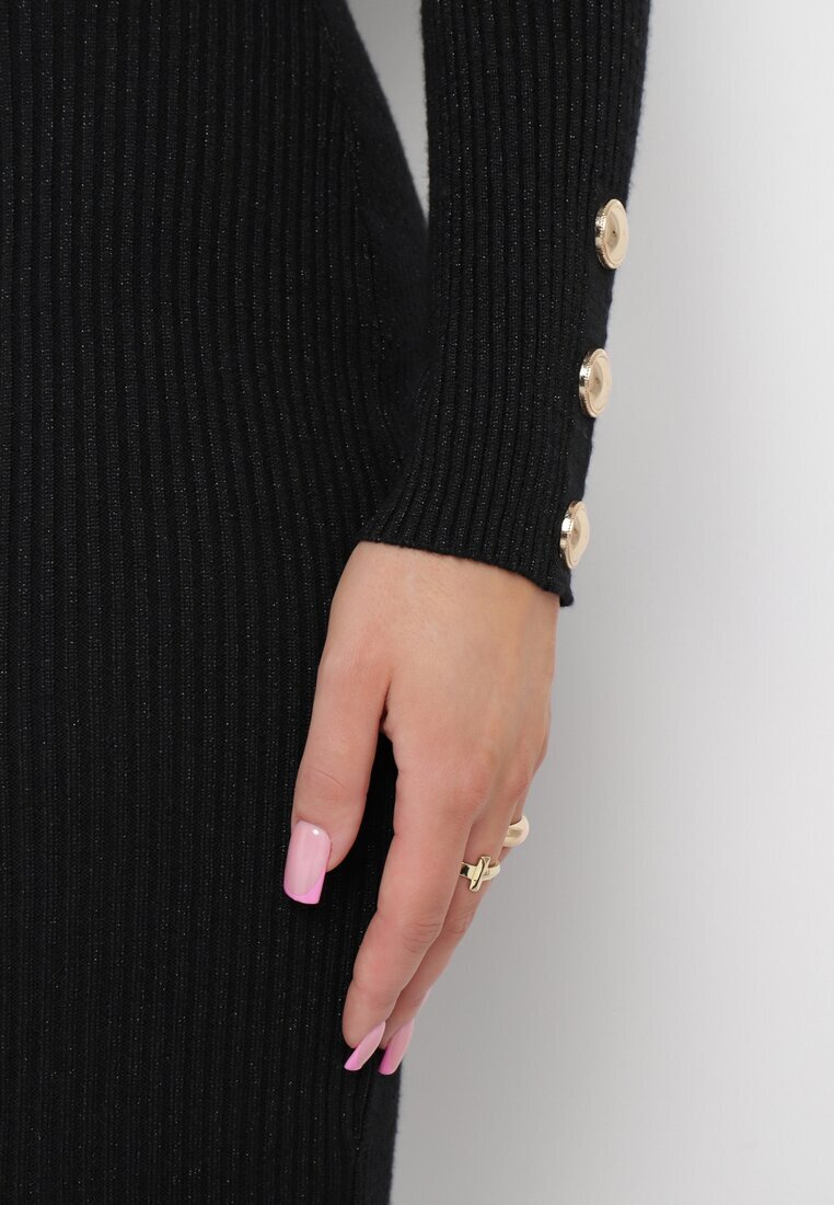 rosa Rochie Neagră