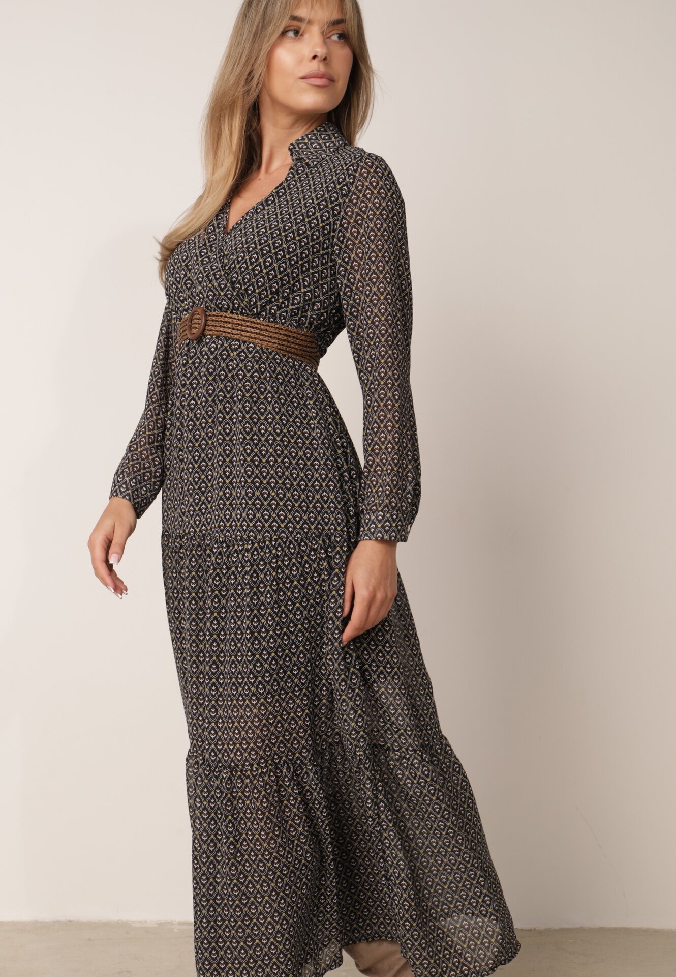 rosa Rochie Neagră Demusa