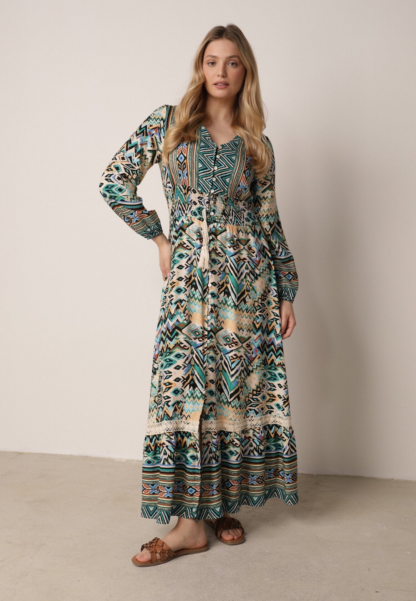 rosa Rochie Verde cu elastic în talie cu model etno Tilfa