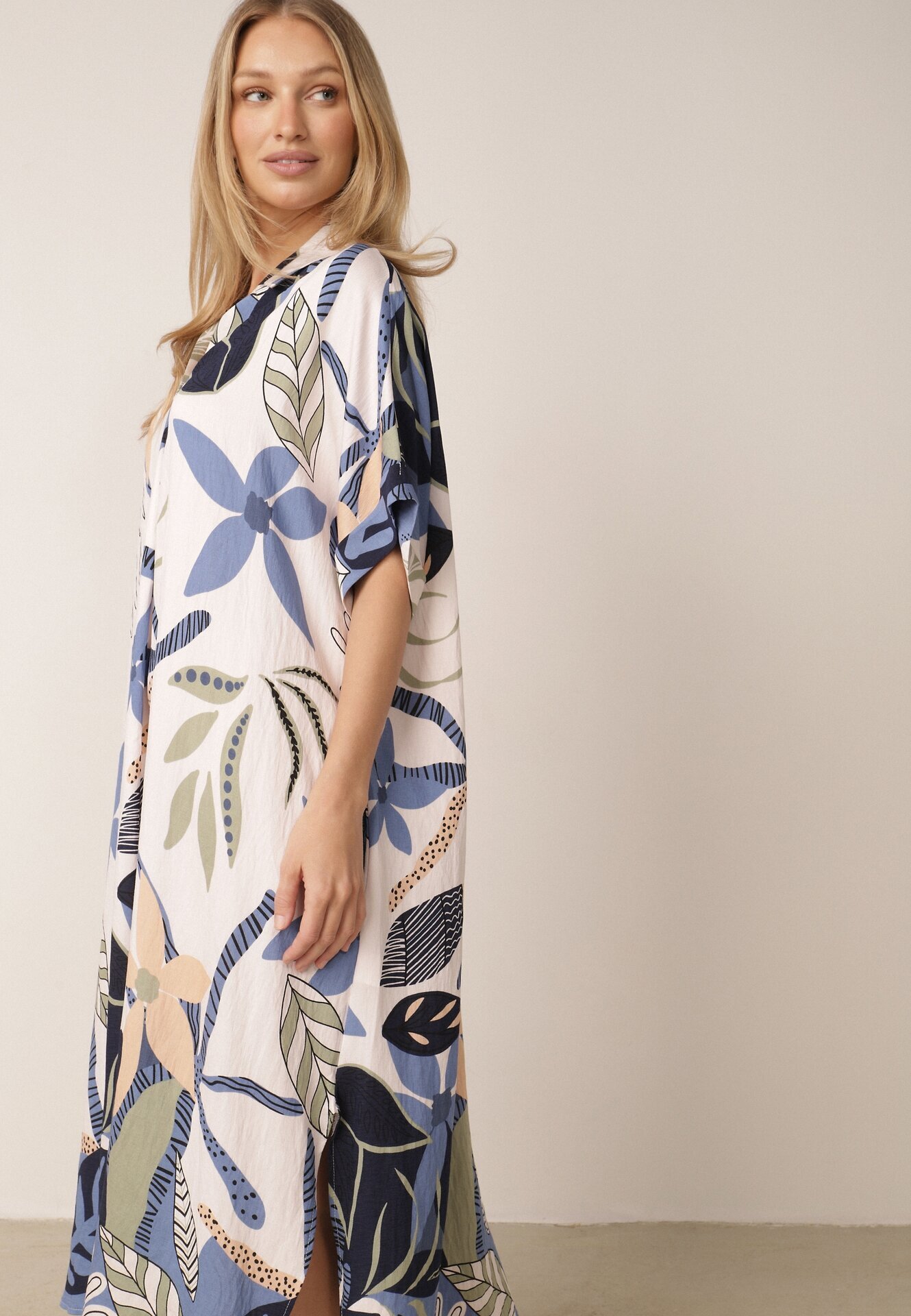 rosita Rochie din viscoză cu croială boxy și model vegetal Peredeia Albastră