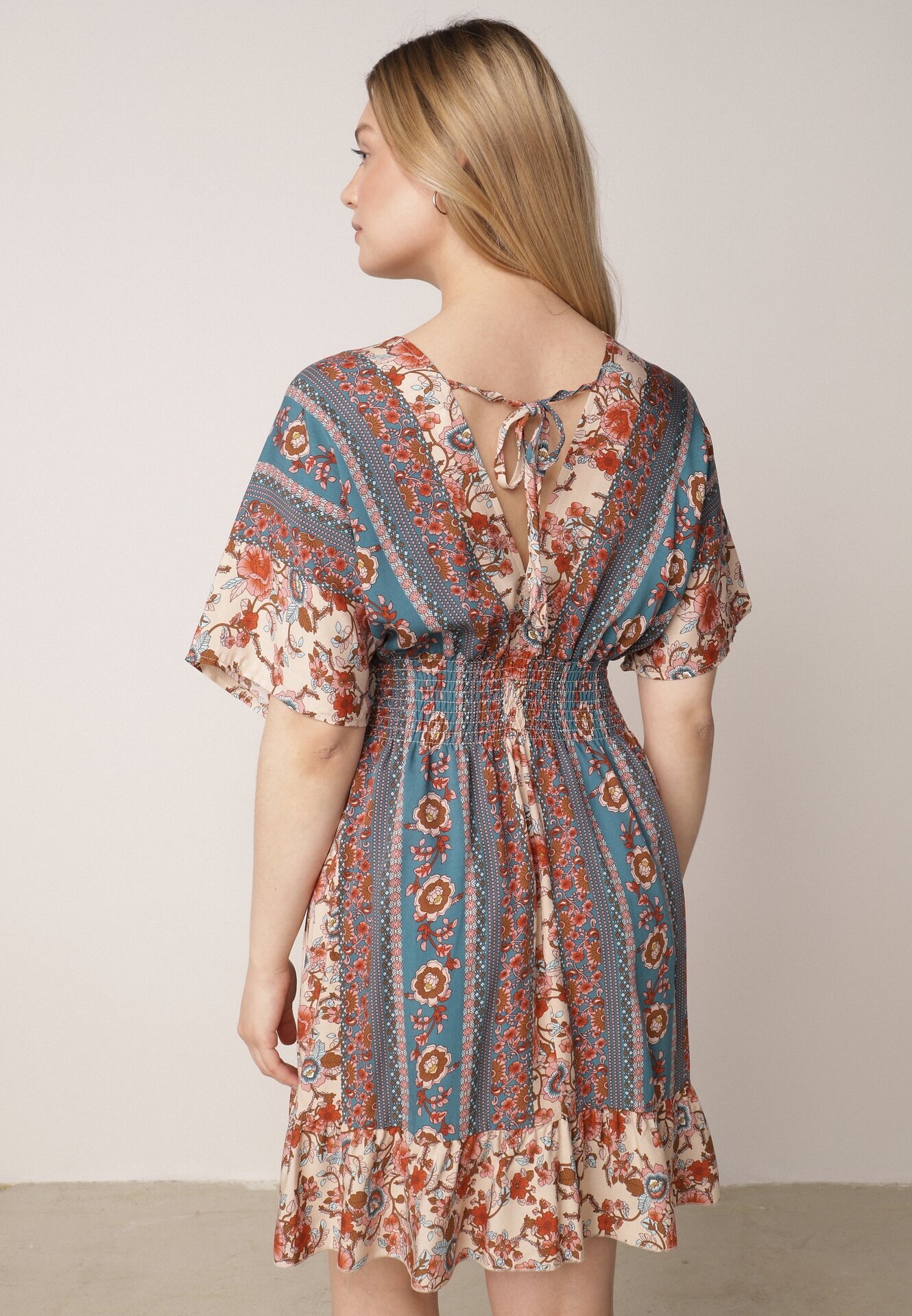 rosita Rochie Mini Bej-Bleumarin din Viscoză cu Elastice în Talie cu Volan Hypalina