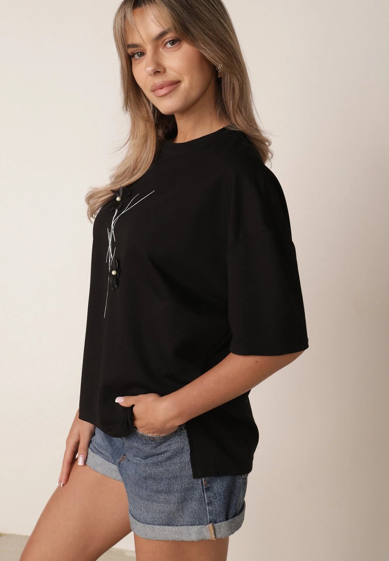 rosse line T-shirt din viscoză cu mărgele și flori 3D Rossalie Negru