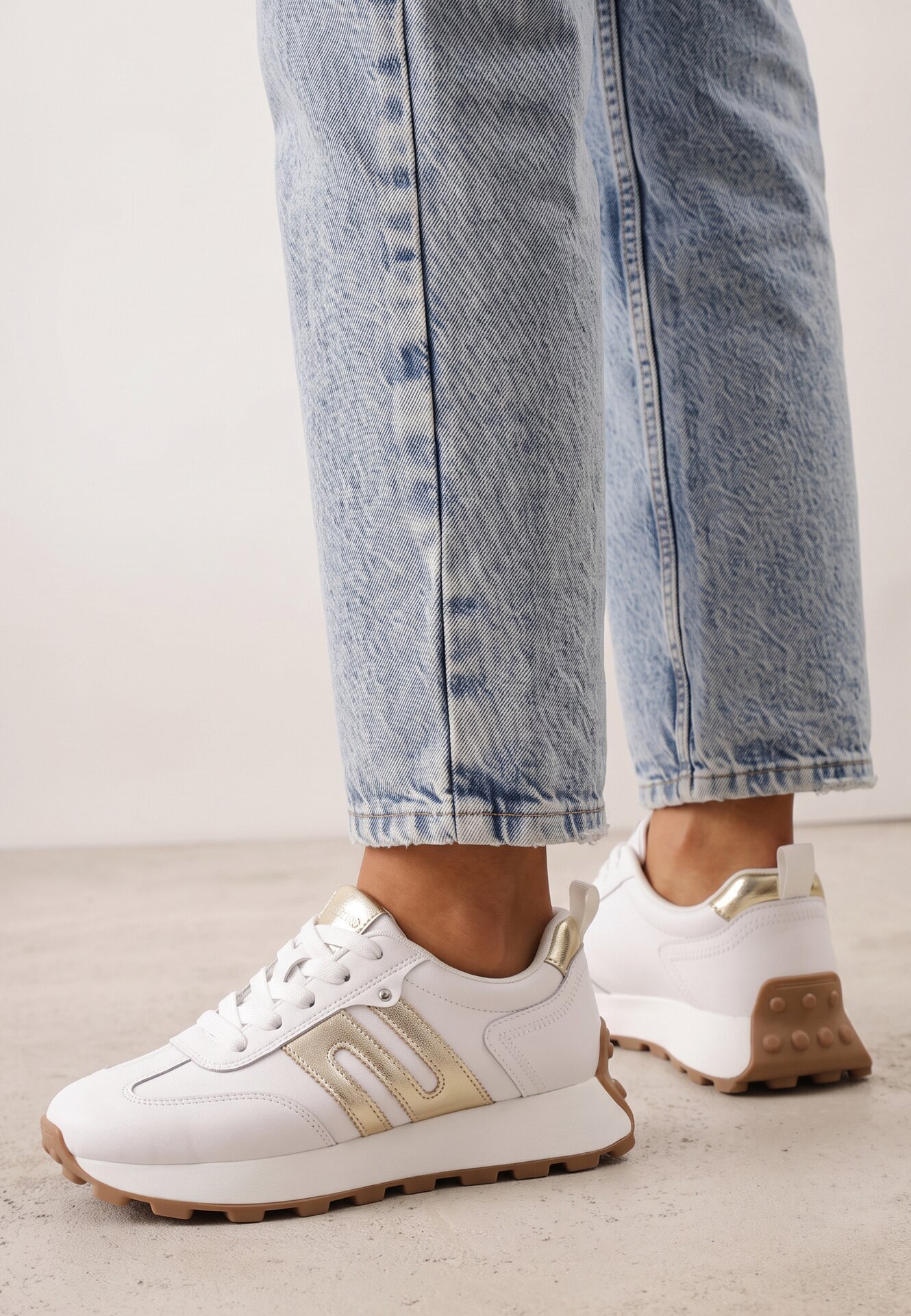 santorio Sneakers din piele naturală de căprioară cu cusături decorative Maliess Albi