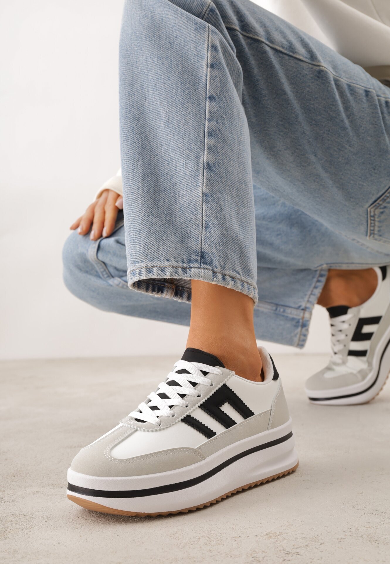 seastar Adidași Albi cu talpă groasă Decorați cu model geometric Asoastis