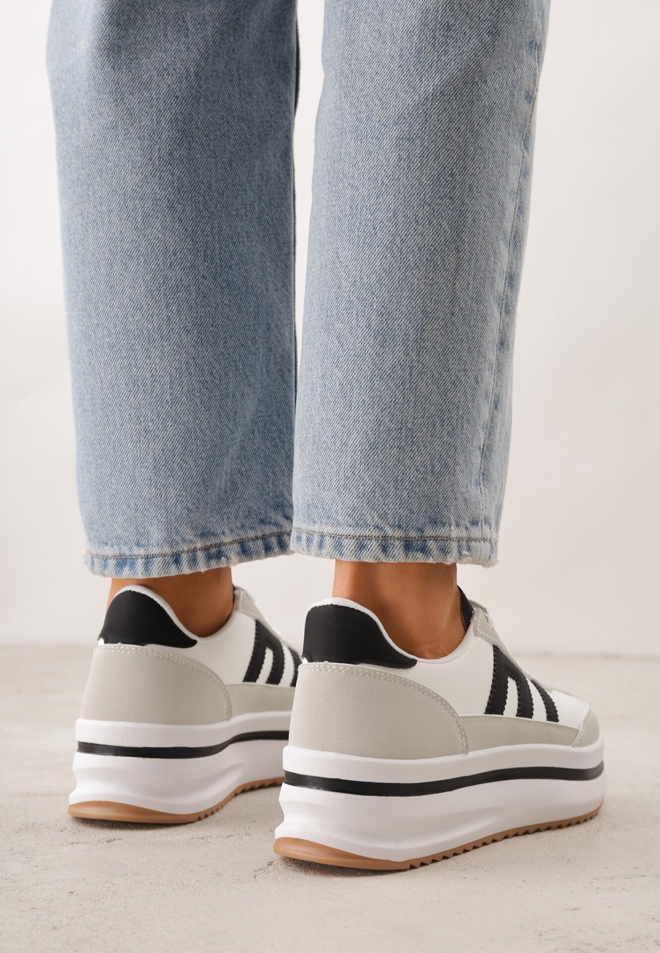 seastar Adidași Albi cu talpă groasă Decorați cu model geometric Asoastis