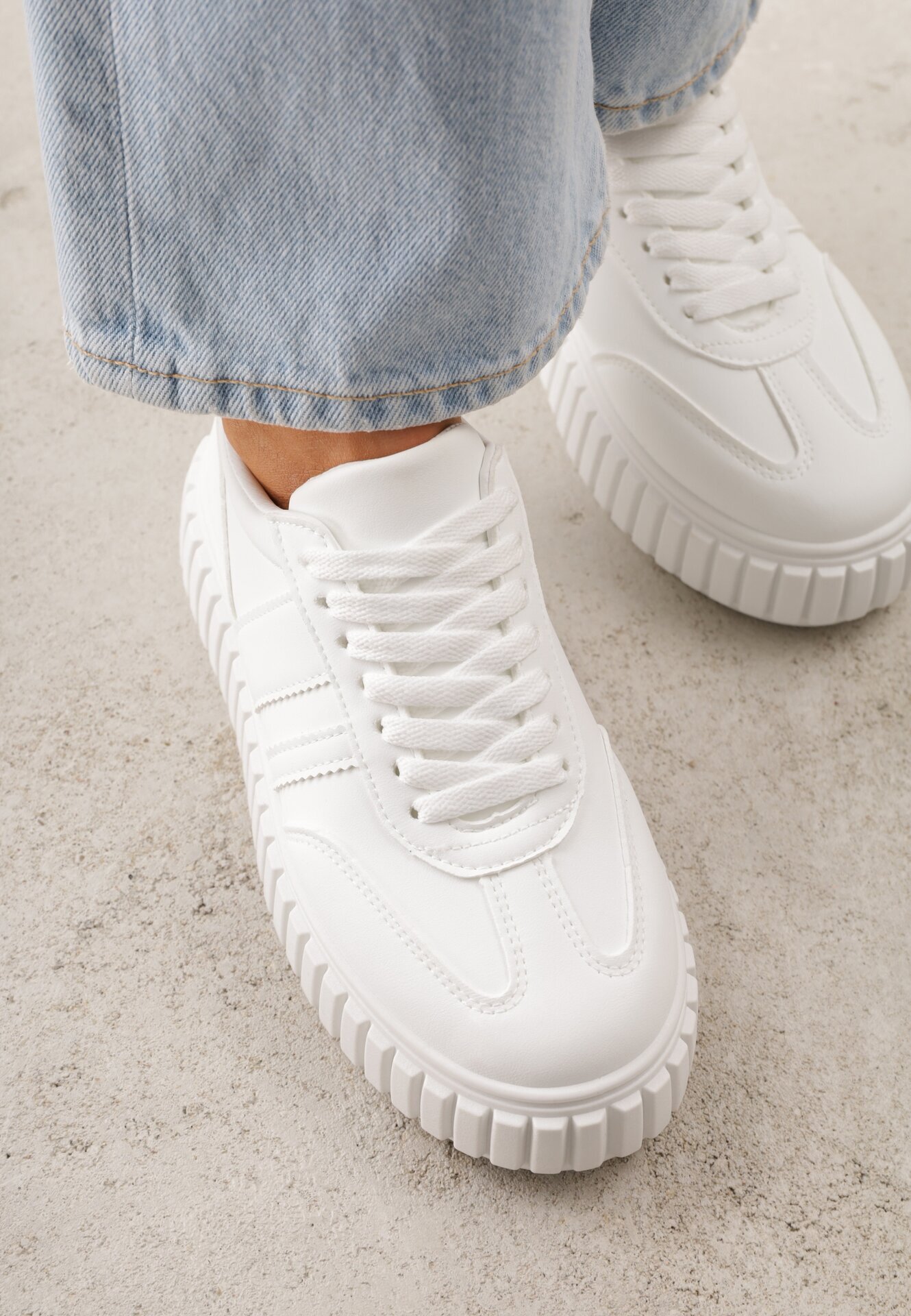 seastar Sneakers Albi pe Talpă Groasă cu Relief și Benzi Decorative Ralis