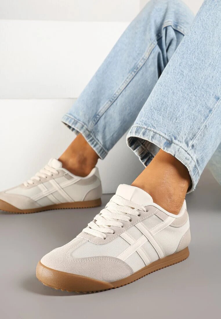 seastar Sneakerși bej în stilul tenișilor iconici Ilissena