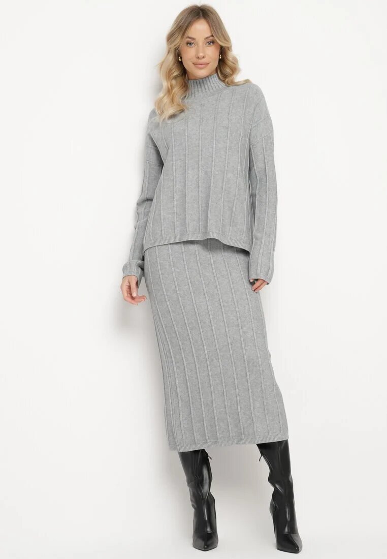  Set din tricot gri cu vâscoză cu textură în relief pulover cu guler semi-înalt și fustă Atteris
