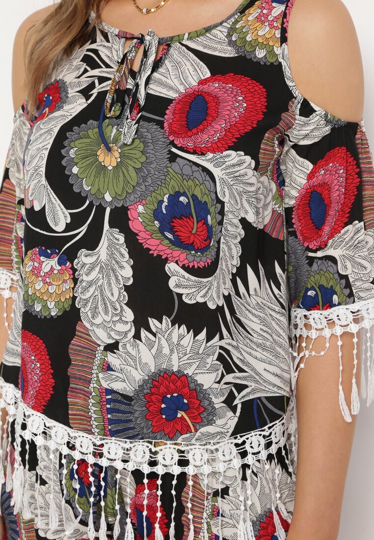  Set Negru Decorat cu franjuri cu model abstract Bluză cu decupaje la umeri și Pantaloni scurți Setella