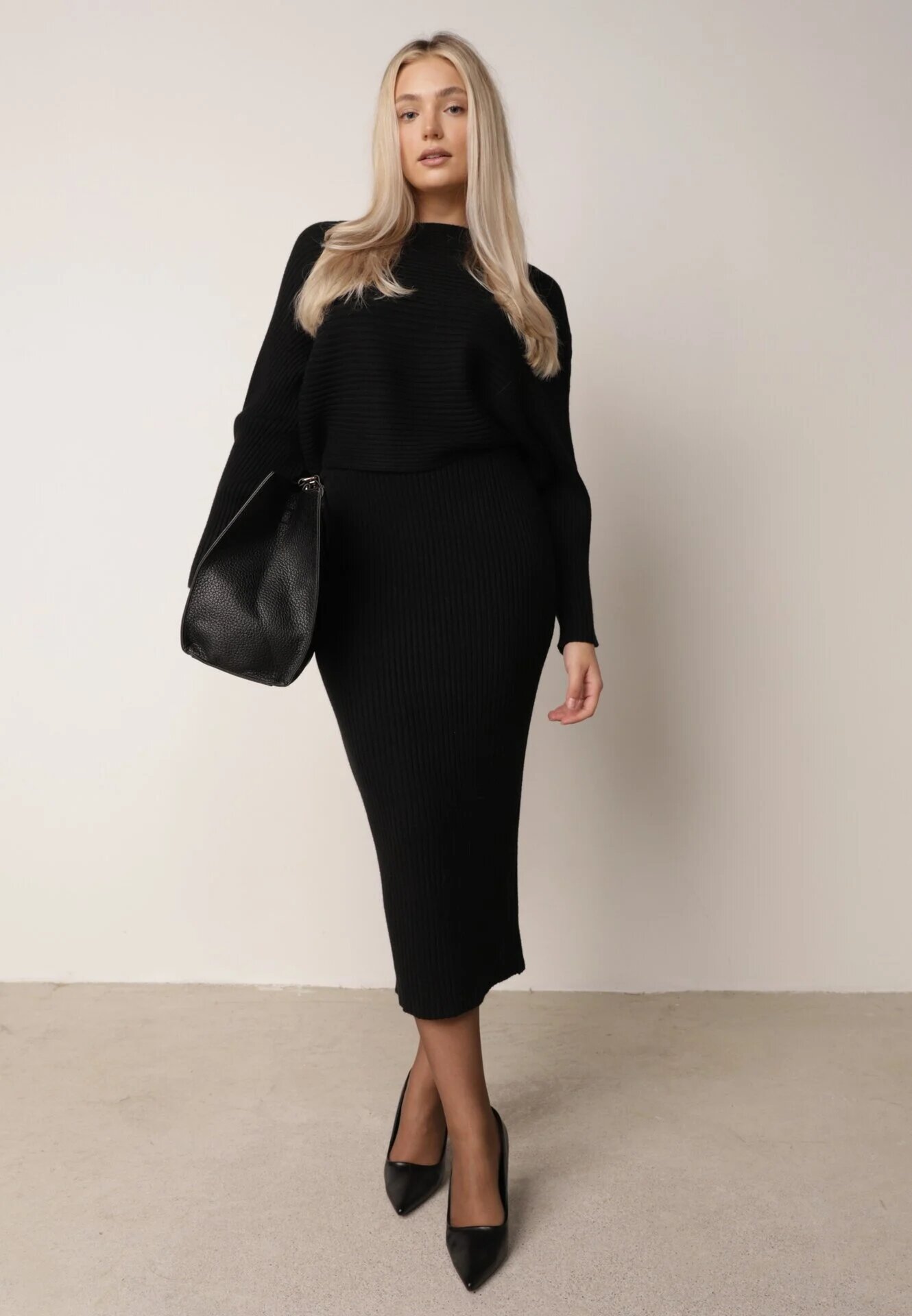  Set Negru Striat cu viscoză Bluză tip liliac Fustă cu elastic în talie Zortia