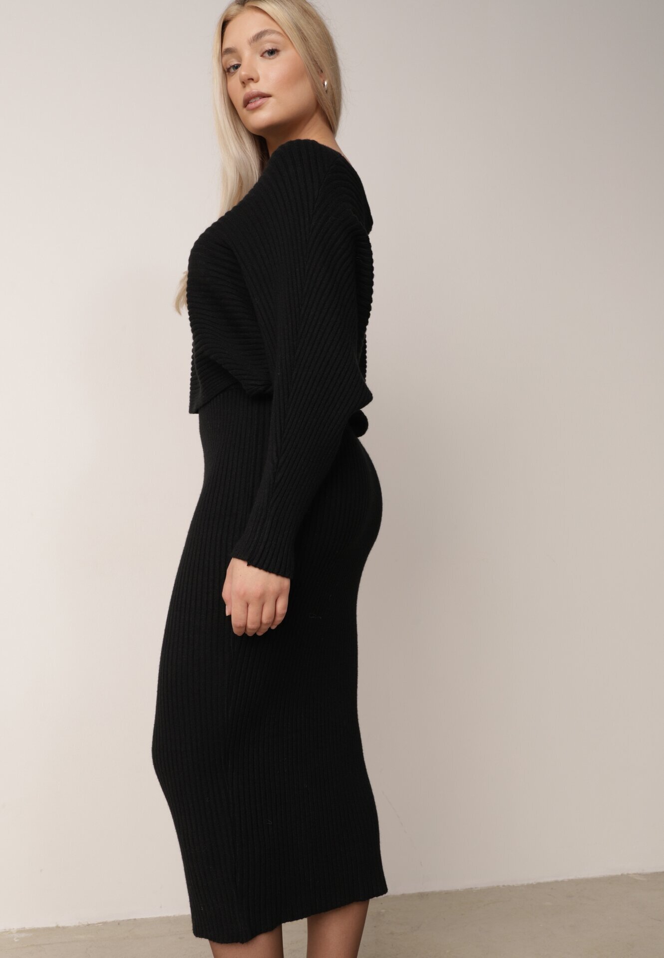  Set Negru Striat cu viscoză Bluză tip liliac Fustă cu elastic în talie Zortia