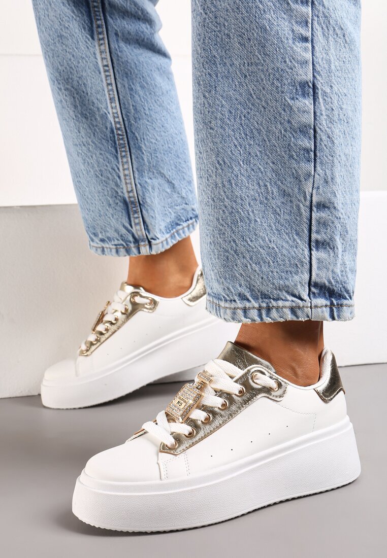  Sneakers Alb-Auriu cu Decorație Metalică cu Zirconii la Șireturi Awenttes
