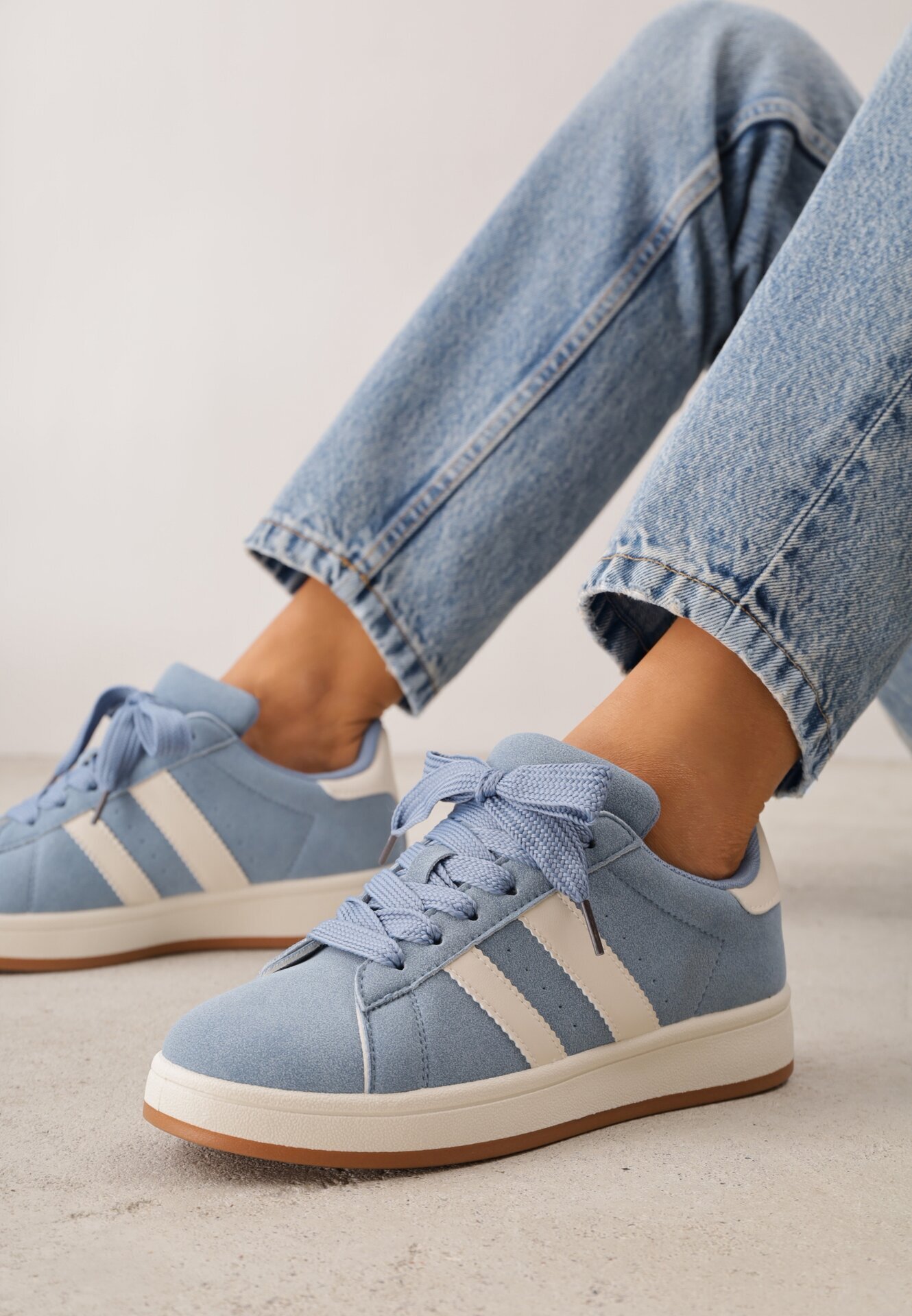  Sneakers Albaștri