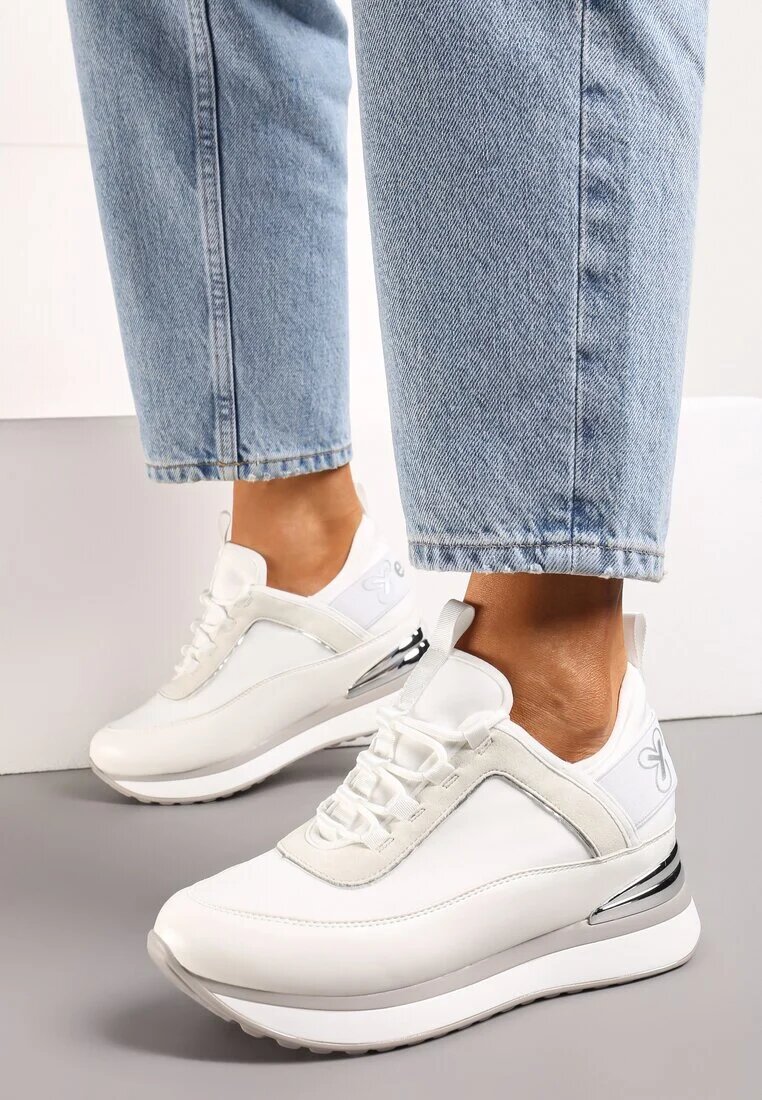  Sneakers Albi cu platformă ascunsă placă metalică și inscripție Yenavra