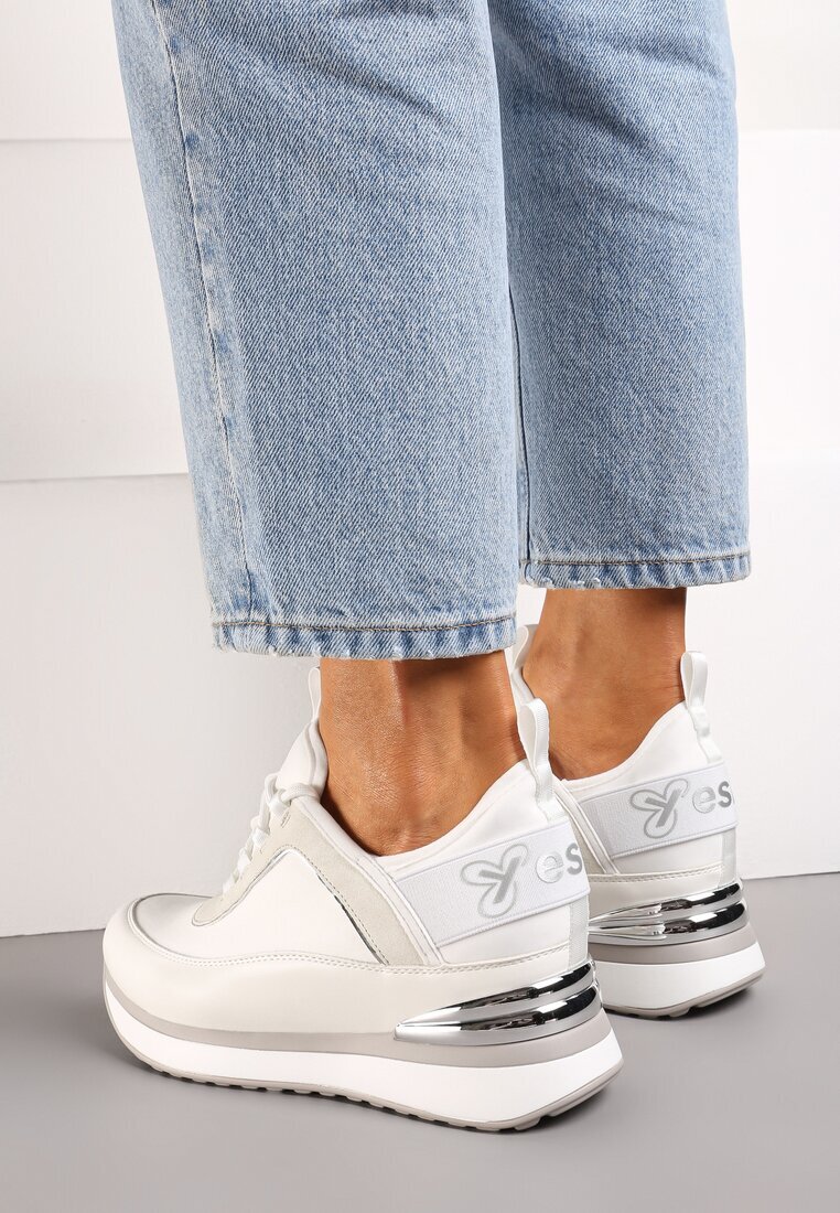  Sneakers Albi cu platformă ascunsă placă metalică și inscripție Yenavra