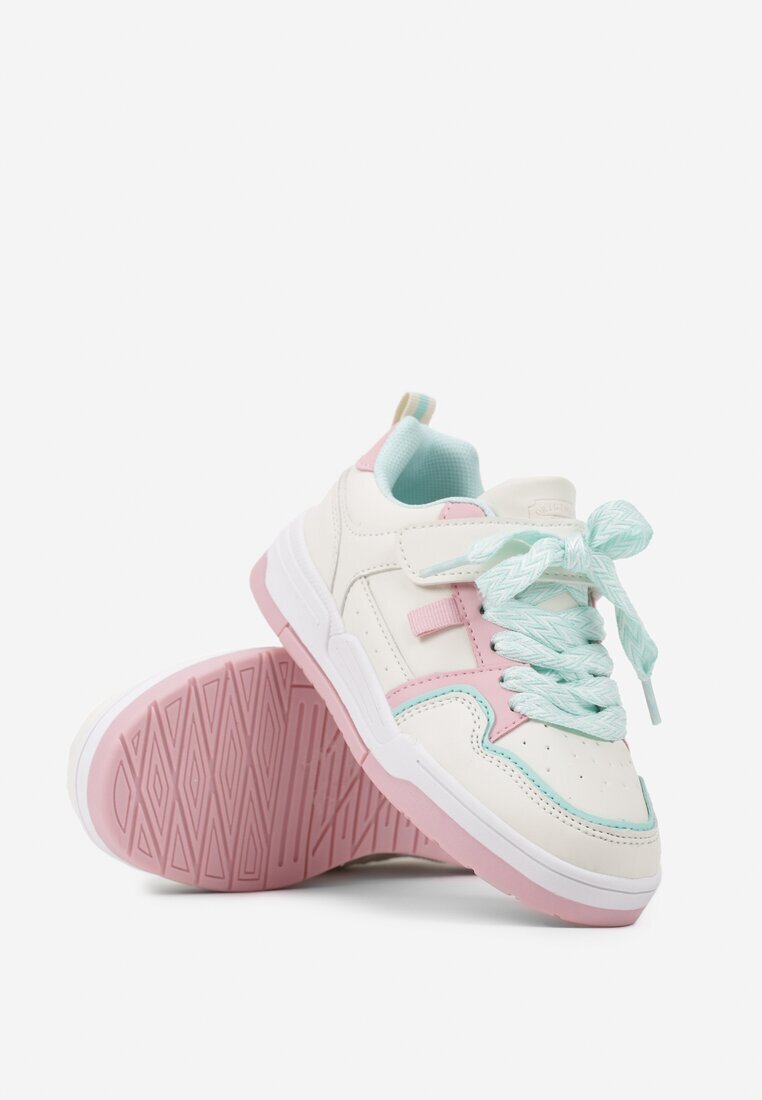  Sneakers Bej Plati cu Perforații și Șireturi Florenne