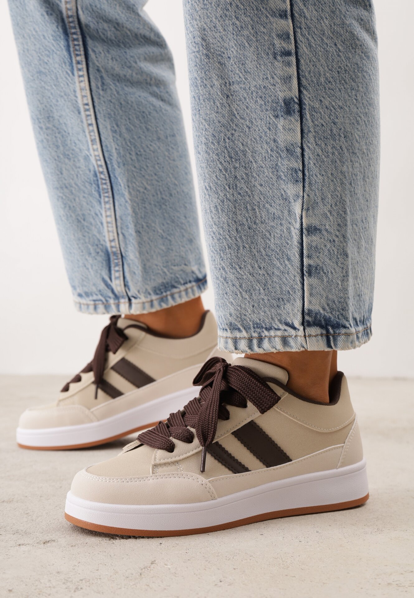  Sneakers Casual cu cusături decorative și benzi laterale Ariesera Bej