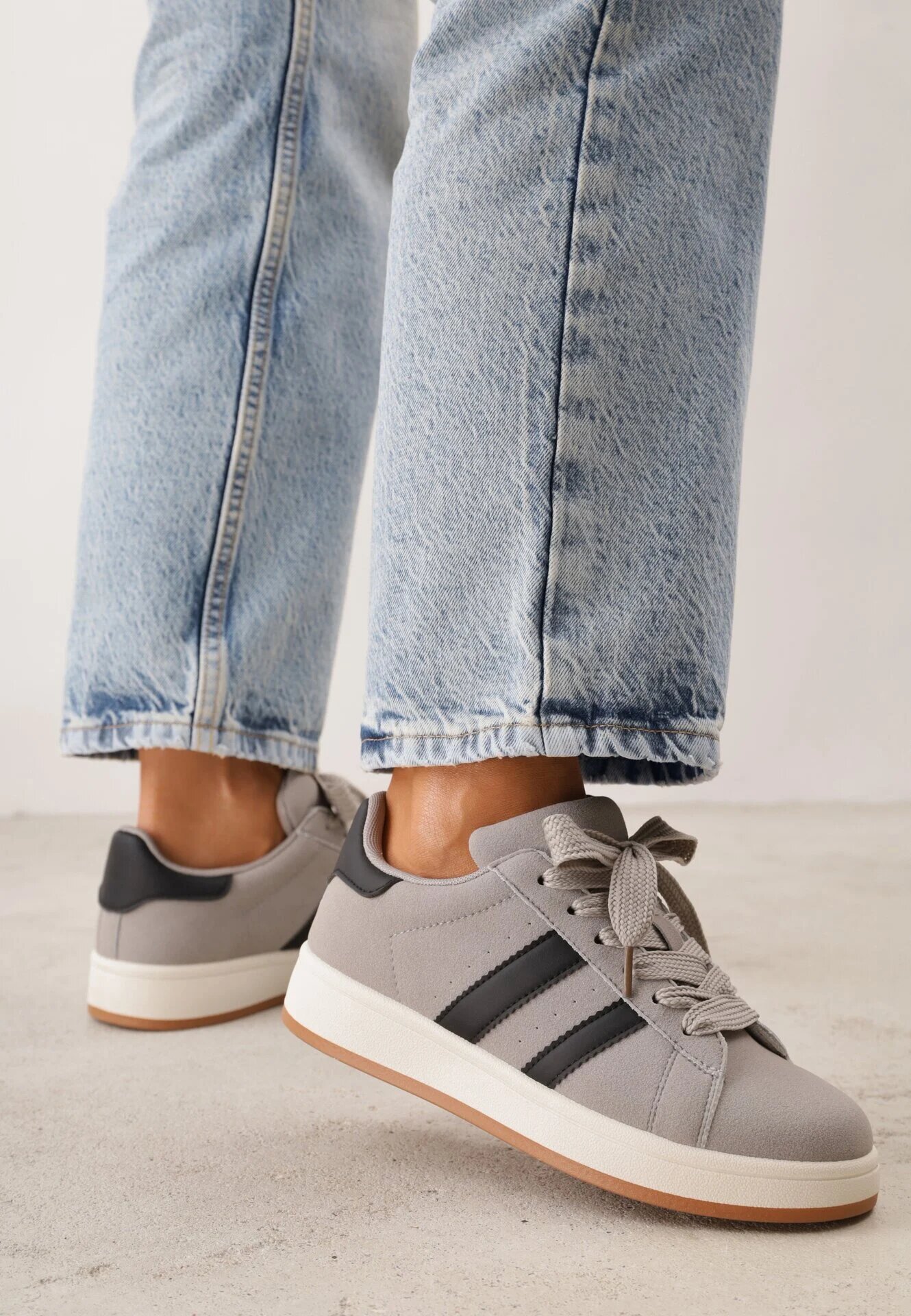  Sneakers Gri