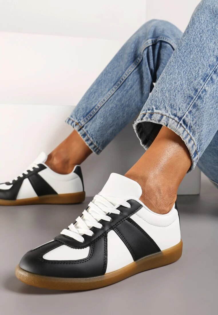  Sneakers Negru-Alb sub Gleznă cu Inserții pe Partea Superioară Uzila