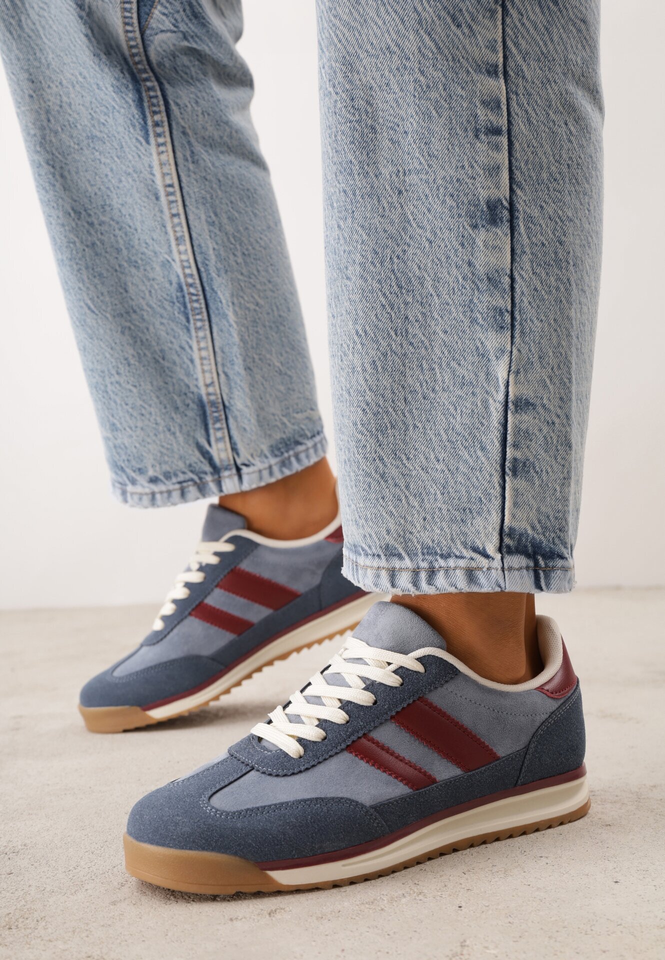  Sneakers retro cu cusături decorative și inserții cu textură de piele întoarsă Isanna Albaștri
