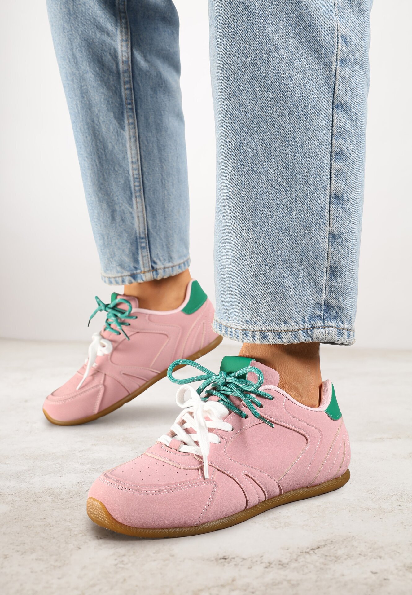  Sneakers roz cu șireturi duble și cusături Teleritia
