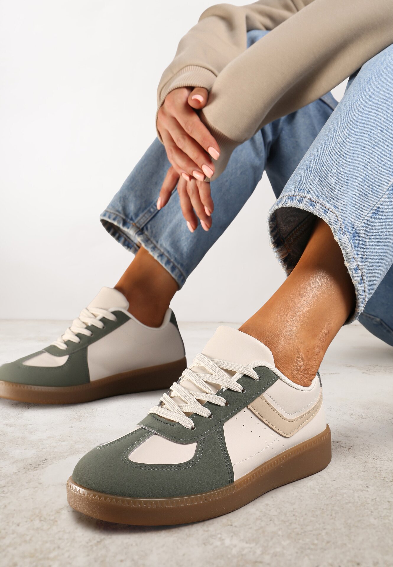  Sneakers Verzi cu Talpă Groasă și Inserții Decorative Galivia