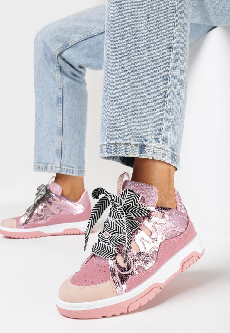 Sneakersi Roz cu Șireturi Decorative și Sclipici Nevesa