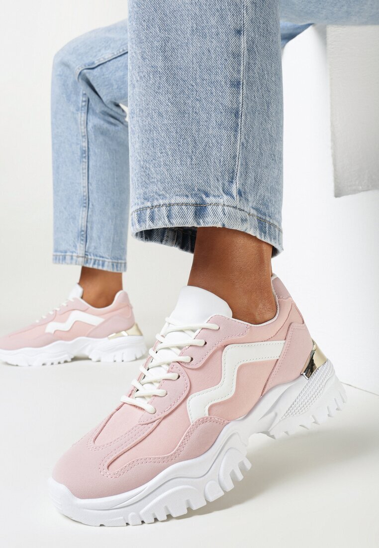  Sneakersi Roz cu Talpă Masivă și Inserție Strălucitoare Skyletia