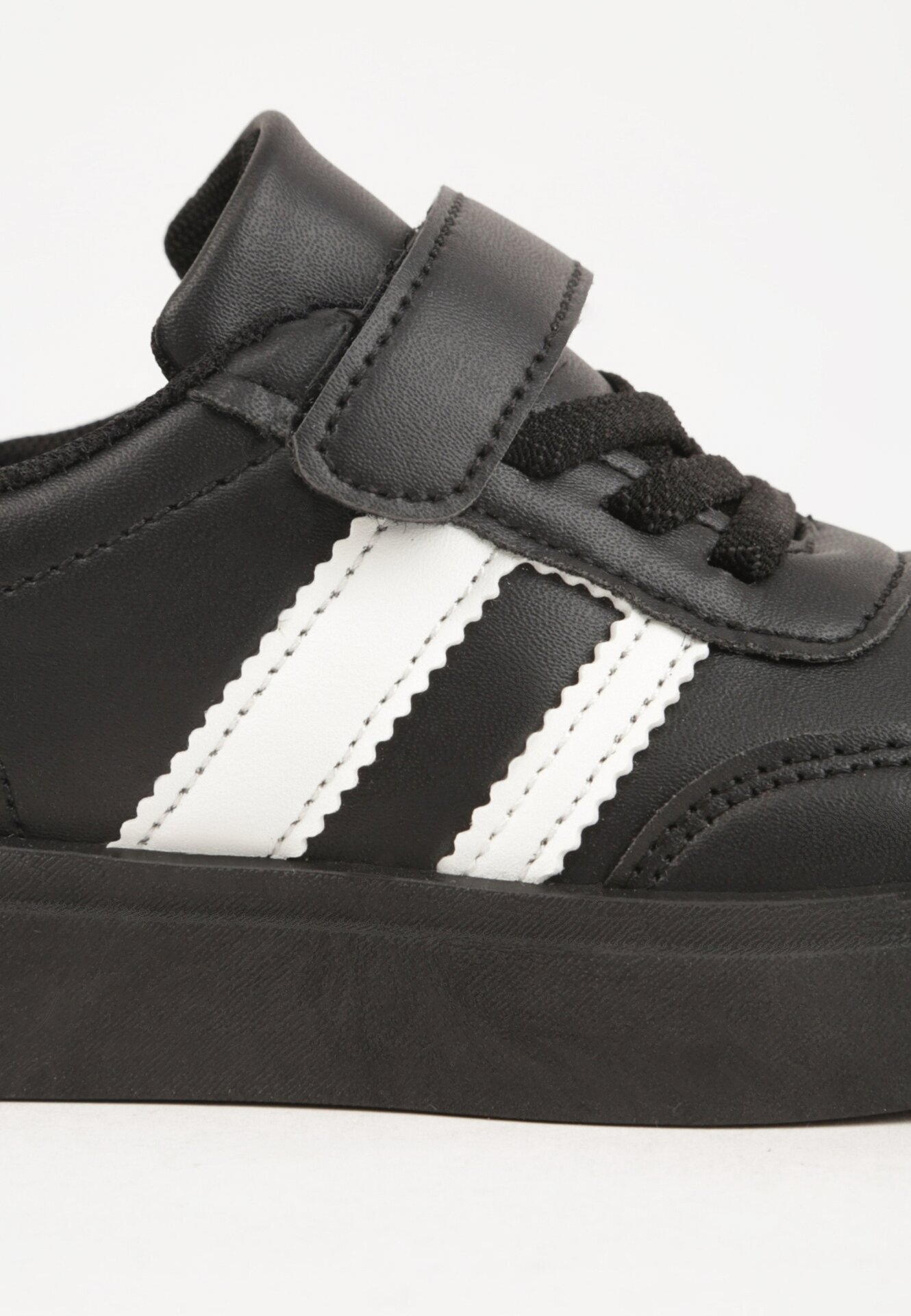 sport Pantofi Negri Sneakers în Stil de Teniși Iconici cu Scai Lioana