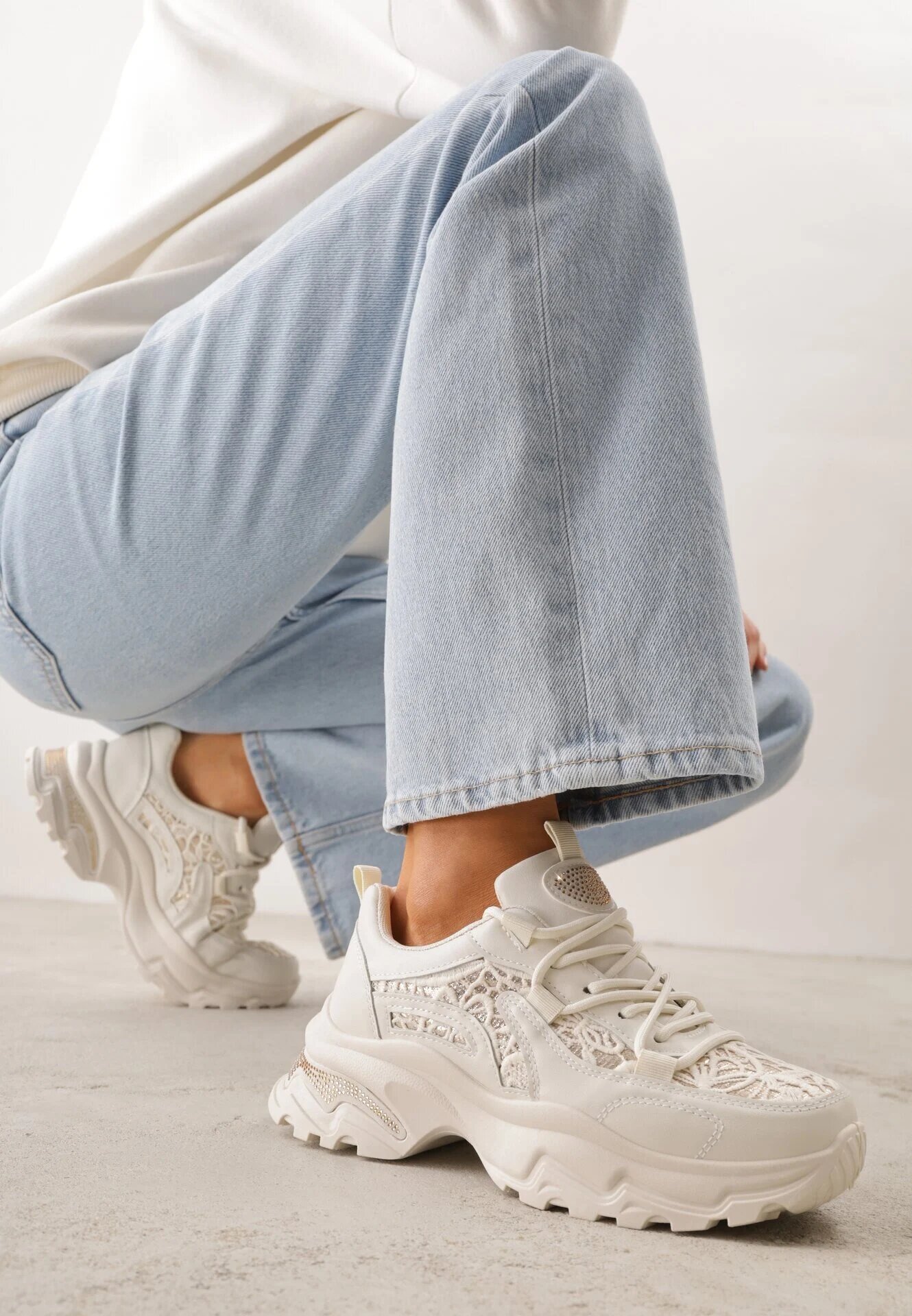 sport Sneakers Bej cu talpă groasă cu inserții din dantelă și zirconii Sephialle