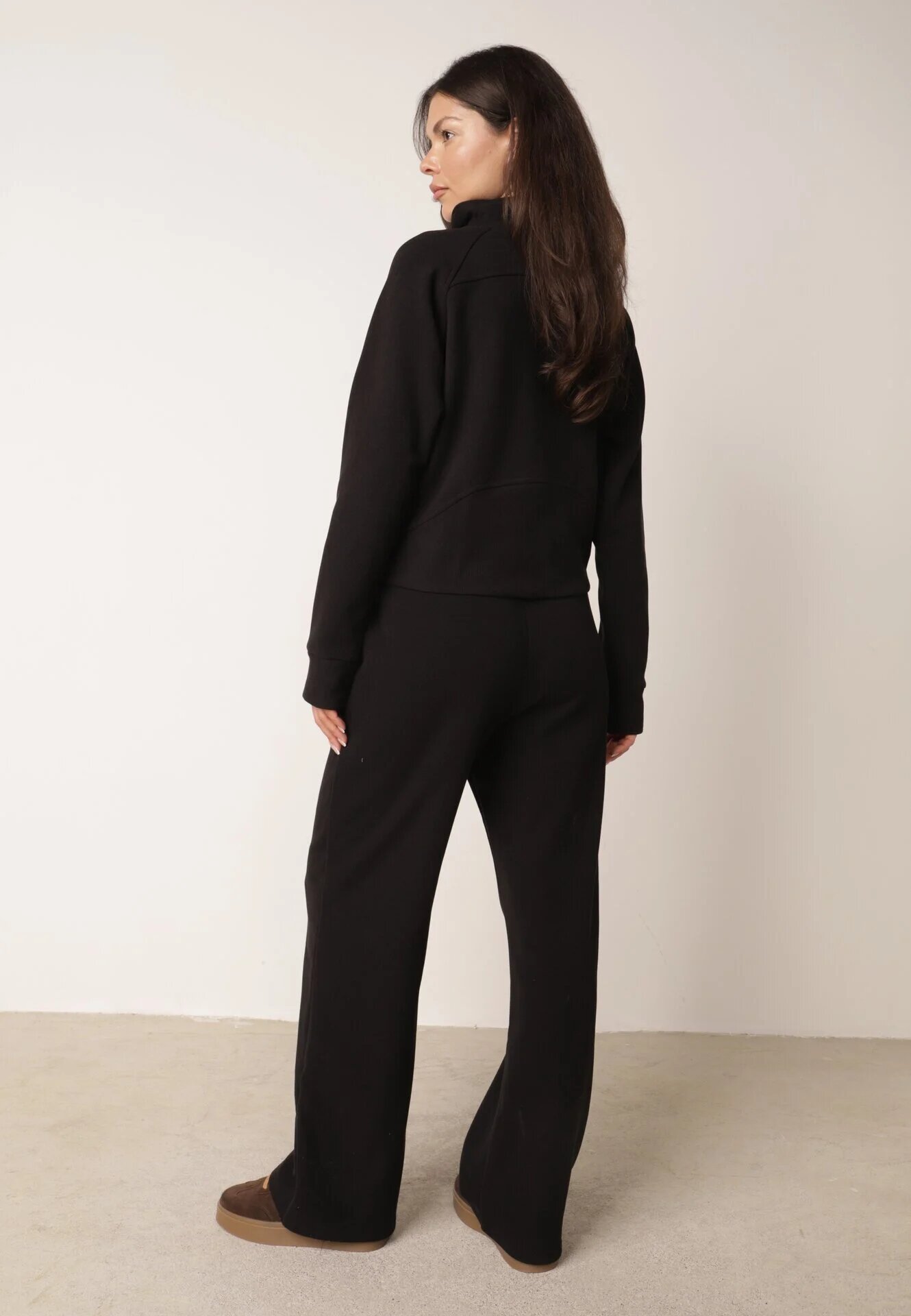 swest Set de trening cu pantaloni largi și bluză cu fermoar și guler tip tunică Aleea Negru