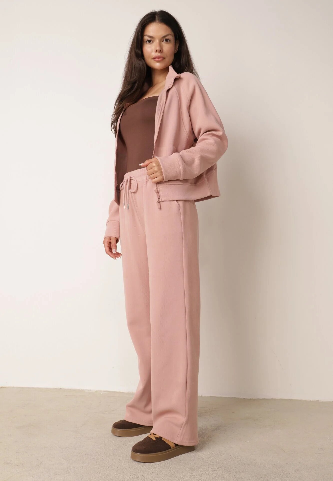 swest Set de trening cu pantaloni largi și bluză cu fermoar și guler tip tunică Aleea Roz