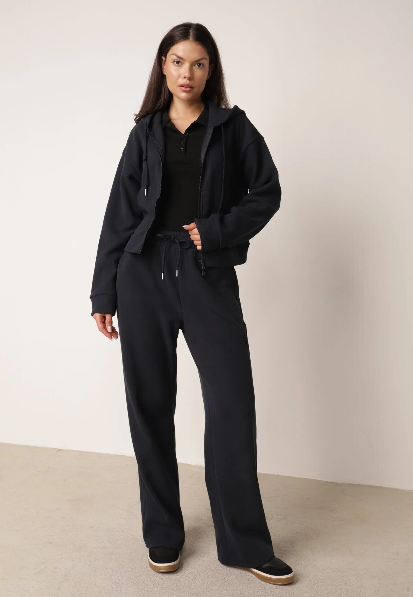 swest Set de trening din tricot rib pantaloni largi și bluză cu glugă Sinoh Bleumarin