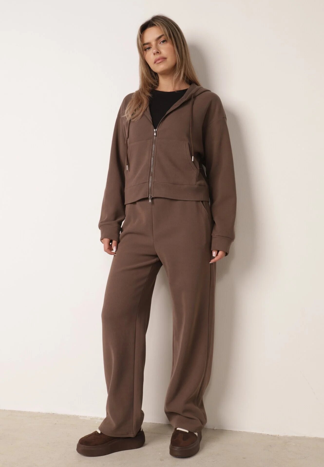 swest Set de trening din tricot rib pantaloni largi și bluză cu glugă Sinoh Maro