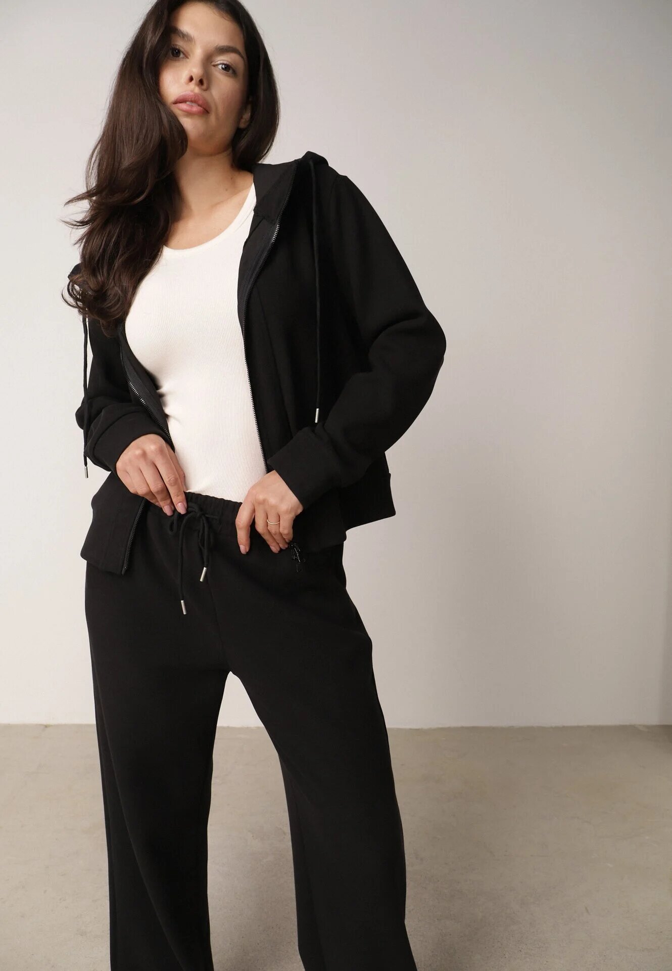 swest Set de trening hanorac cu fermoar și pantaloni largi Metters Negru