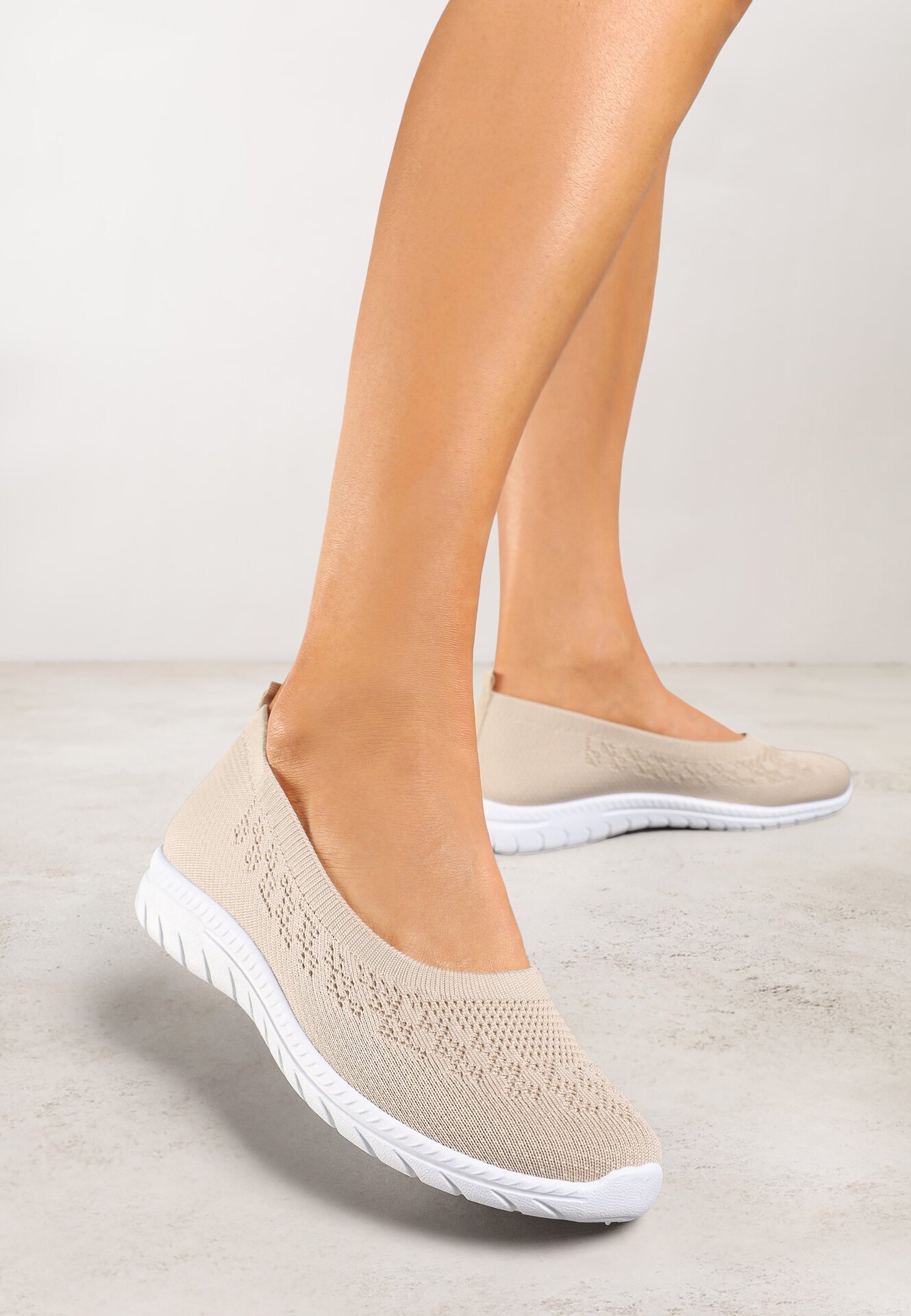  Teniși Bej Slip-on cu Perforații Delicate Firsedi